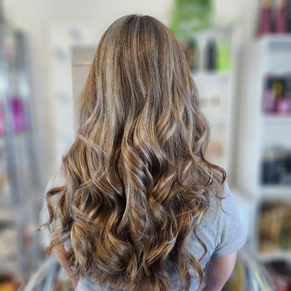 Voluminous Caramel Highlights Voluminous Caramel Highlights — Highlights on Brown Hair 2027