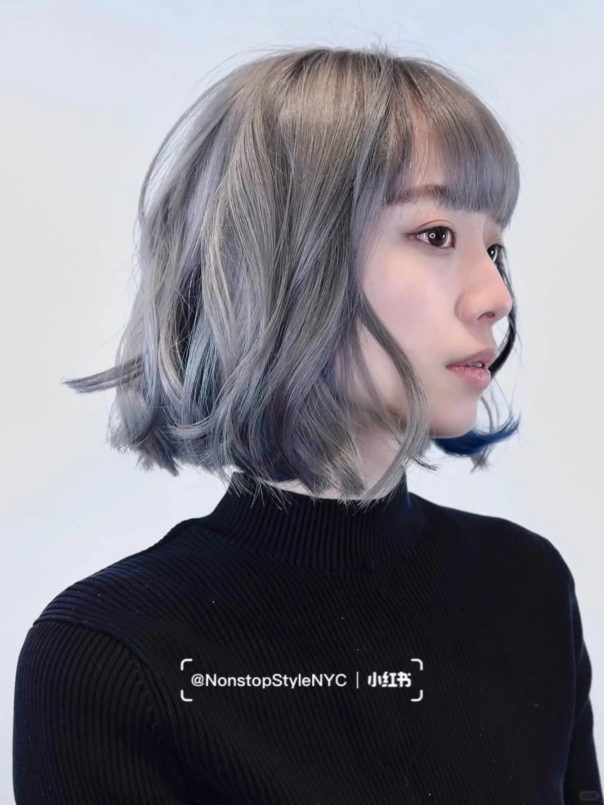 Wavy Gray Bob with Blue Highlights Wavy Gray Bob with Blue Highlights — Gray Bob 2027
