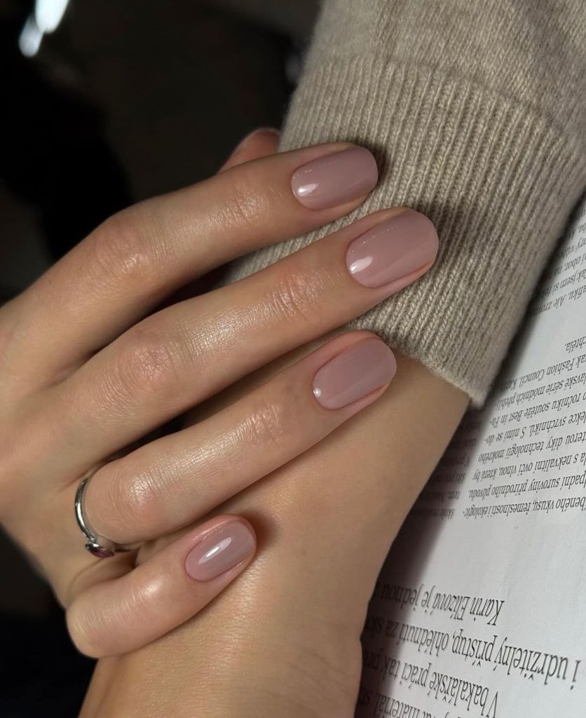 Cozy Dusty Rose Oval Nails Cozy Dusty Rose Oval Nails — Winter Nude Nails 2027