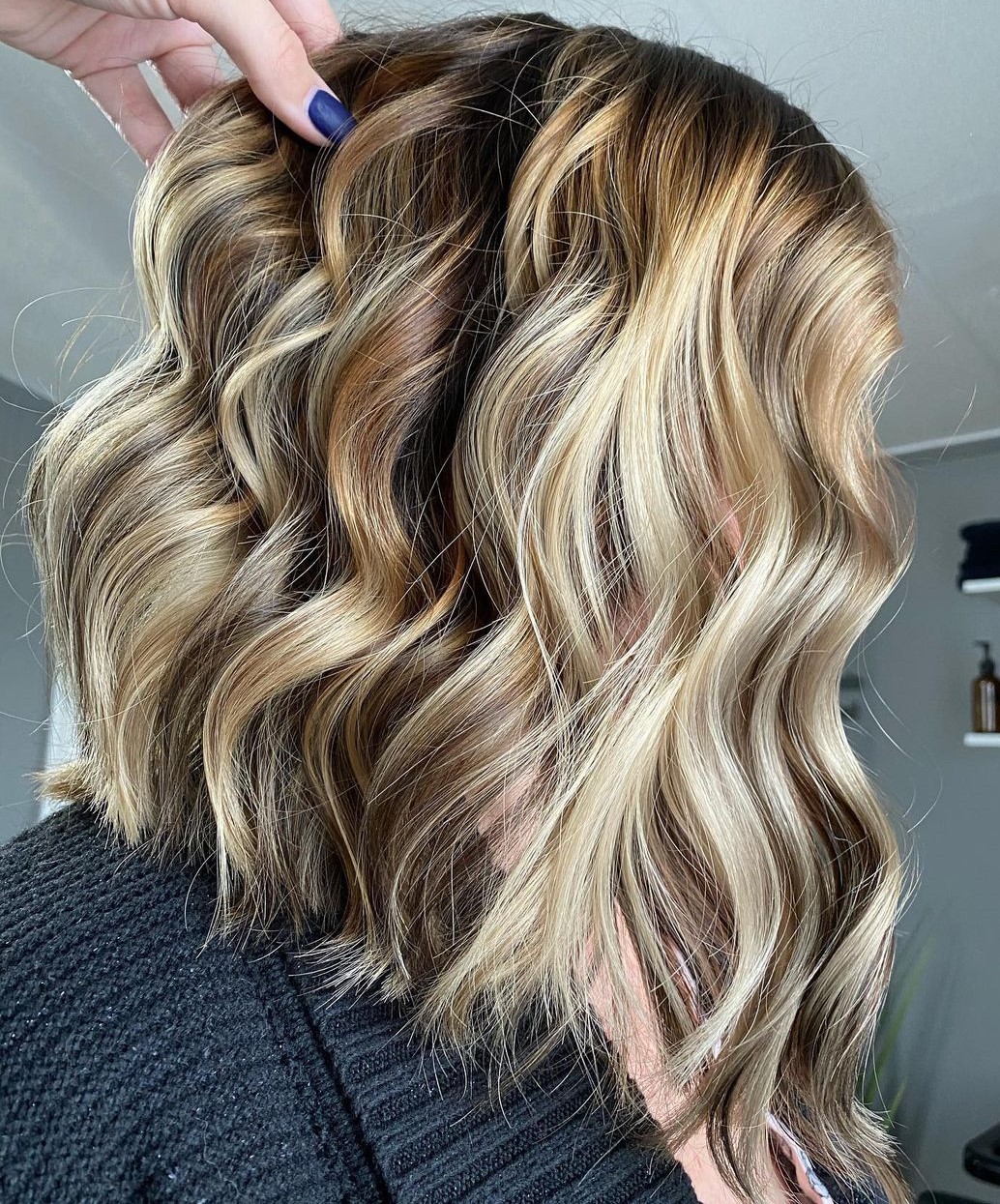 Chin-Length Angled Bob with Blonde and Caramel Highlights — Lowlights 2027