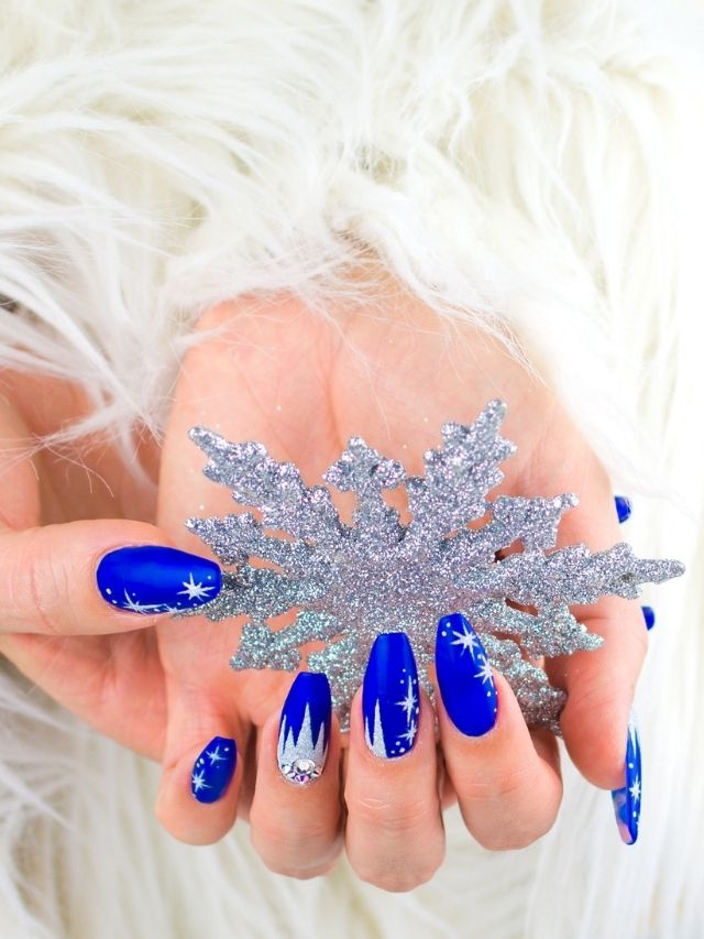 Short Matte Festive Motifs Nails Short Matte Festive Motifs Nails — Matte Christmas Nails 2026