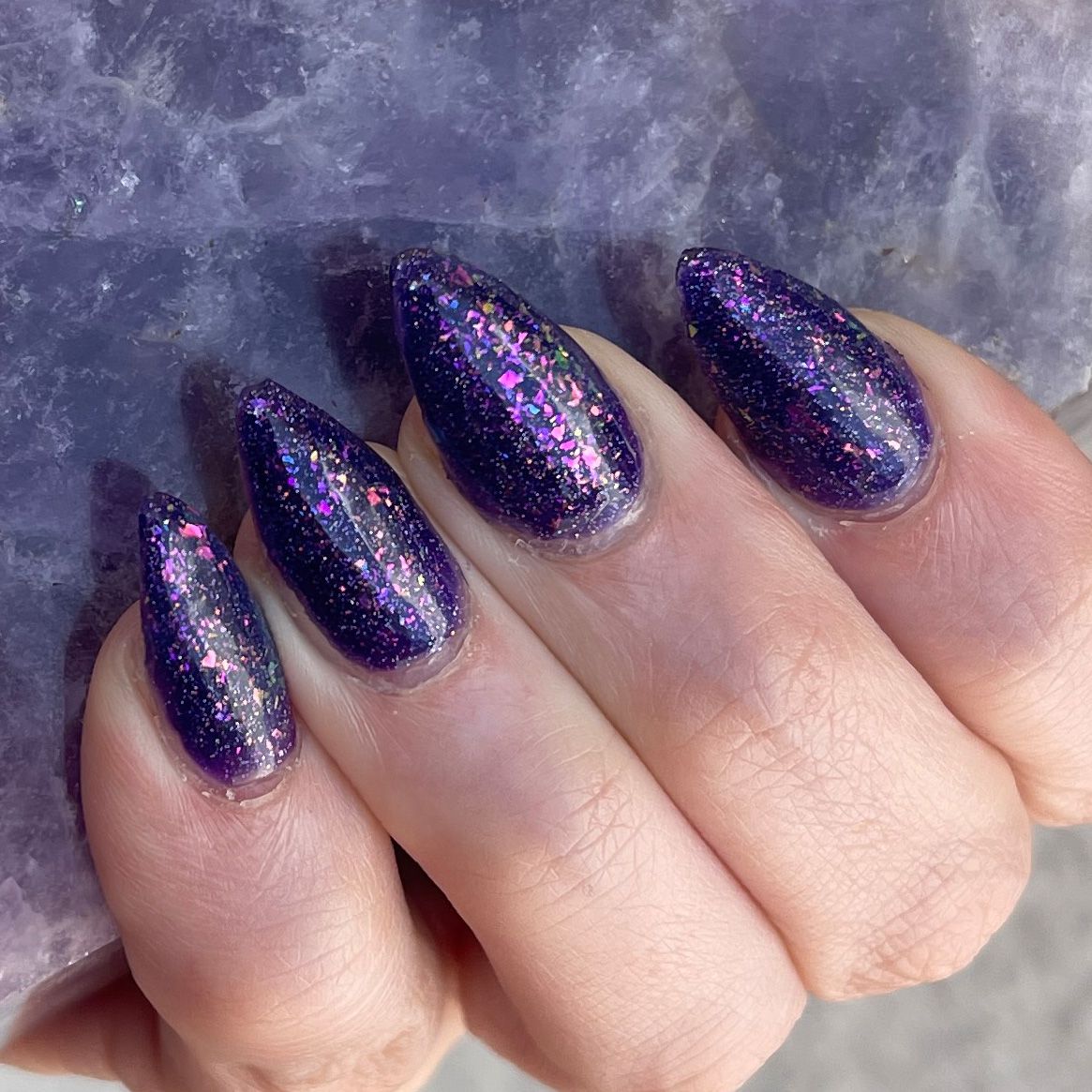 Glitter Holographic Effect Visual Idea — Winter Purple Nails 2027
