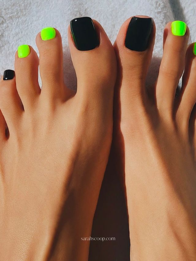 Neon Green and Black Alternating Toes Neon Green and Black Alternating Toes — Neon Toe Nails 2027