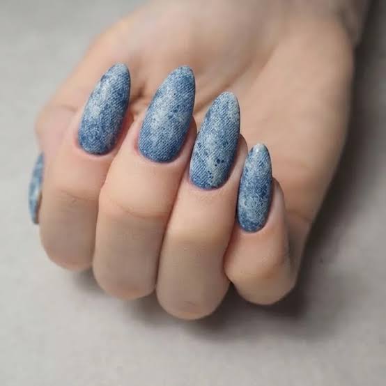 Medium Blue Glossy with Silver Chrome Medium Blue Glossy with Silver Chrome — Denim Nails 2027