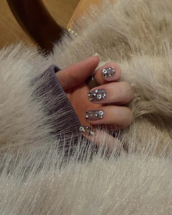 Pink and Grey with Rhinestone Glitter Pink and Grey with Rhinestone Glitter — Short New Years Nails 2027