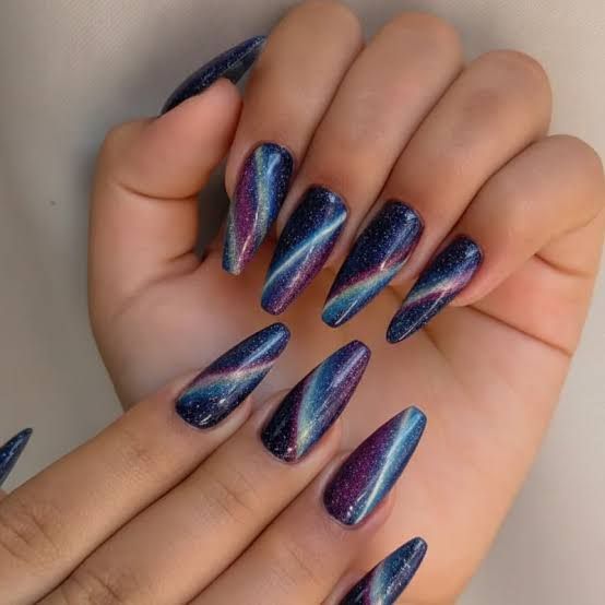Long Coffin Multi-Chrome Cat-Eye Galaxy Long Coffin Multi-Chrome Cat-Eye Galaxy — Galaxy Nails 2027