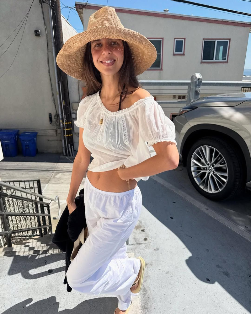 White Off-the-Shoulder Top with Linen Pants White Off-the-Shoulder Top with Linen Pants — California Outfits 2027