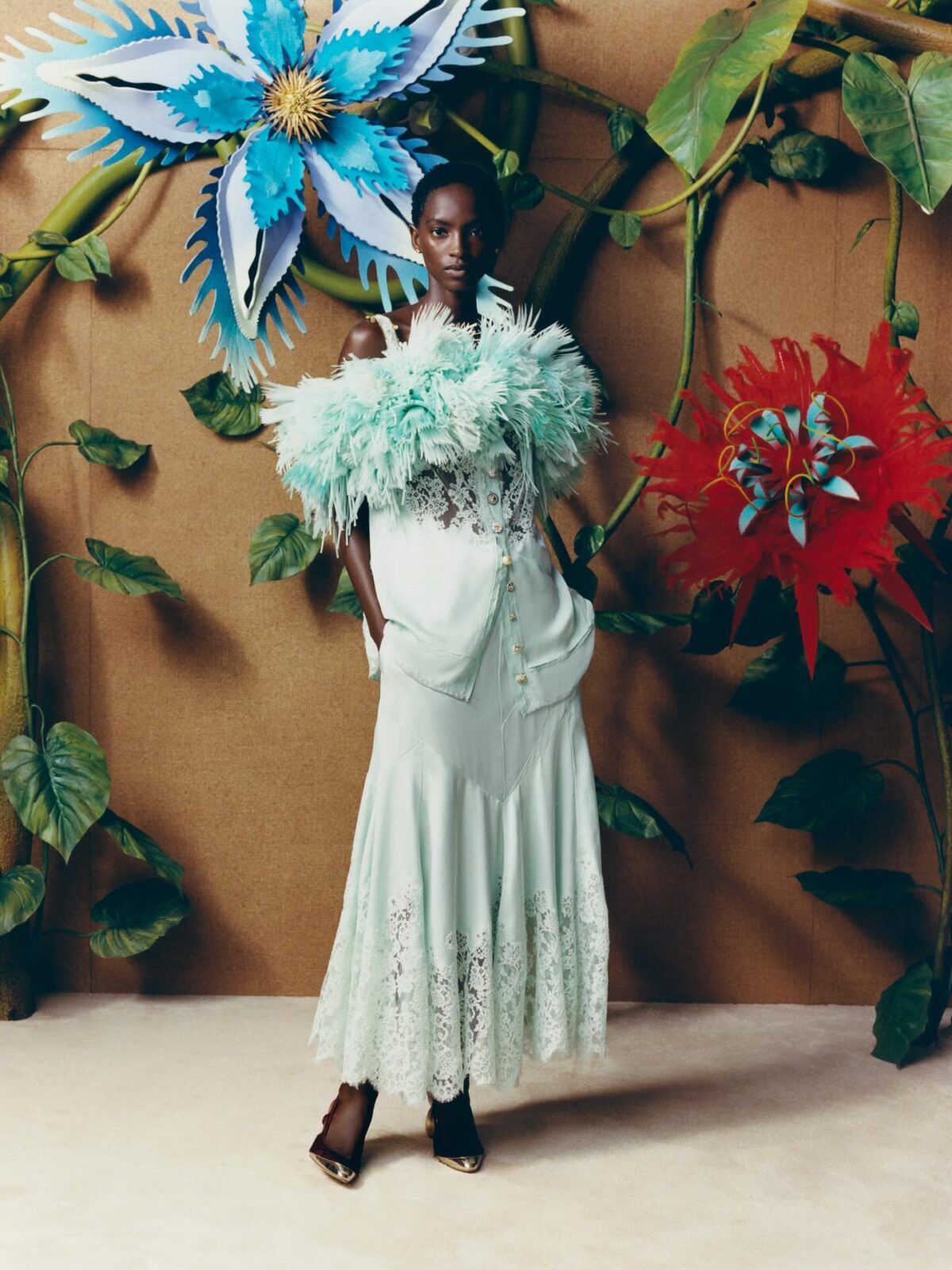 Mint Green Silk Dress with a Voluminous Feather Stole Mint Green Silk Dress with a Voluminous Feather Stole — Feather Outfits 2027