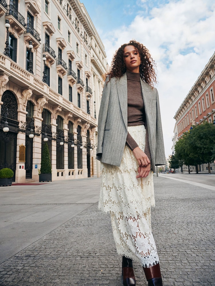 Autumnal Sophistication: Tiered Lace Skirt with Turtleneck and Blazer — Lace Skirt Outfits 2027