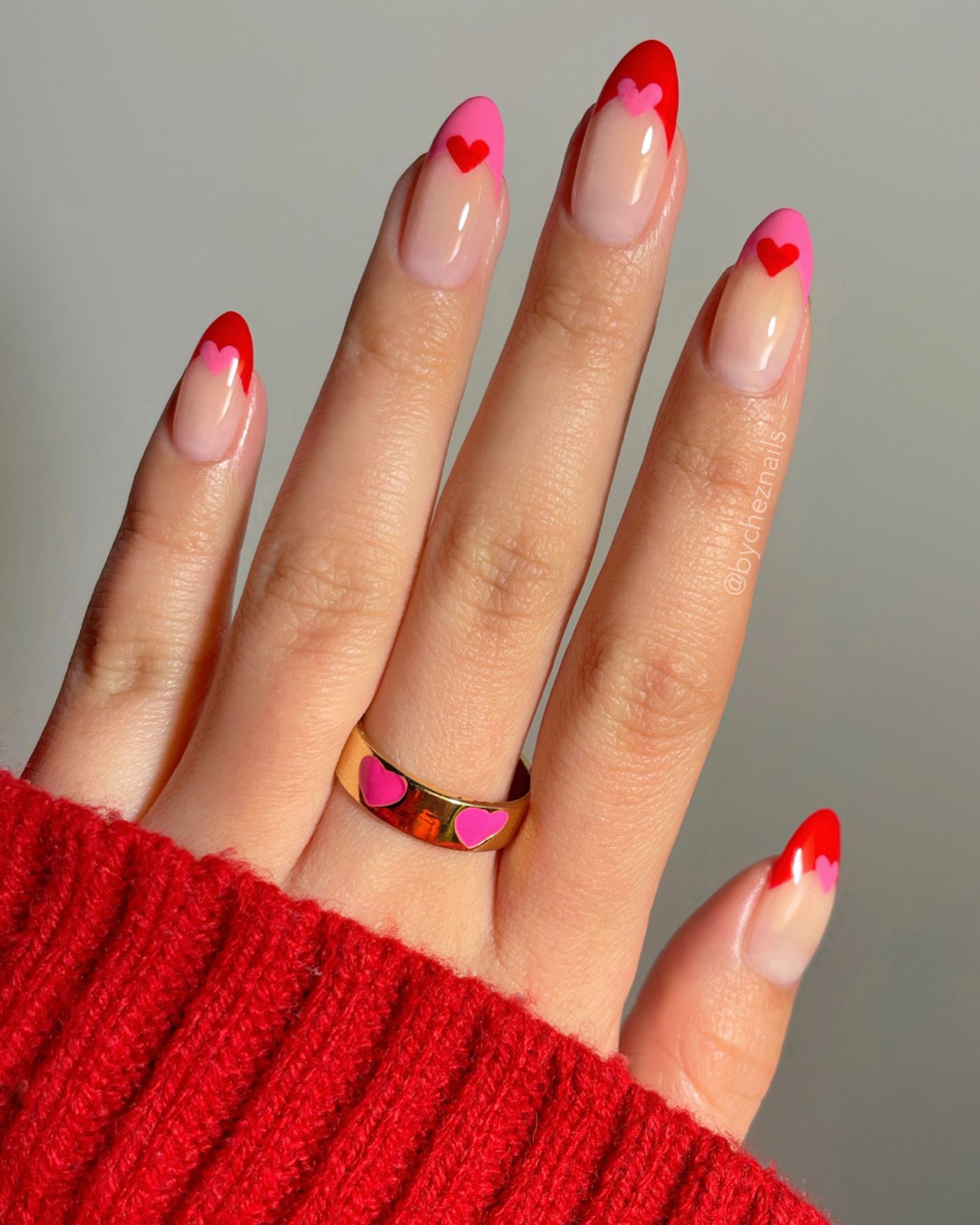 Romantic Red and Pink Dual-Tone Heart Tips Romantic Red and Pink Dual-Tone Heart Tips — Pink and Red Nails 2027