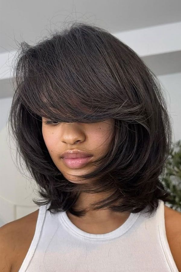 Collarbone Layered Bob With Side Curtain Bangs Collarbone Layered Bob With Side Curtain Bangs — Black Bangs 2027