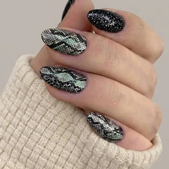 Glossy With A Slight Shimmer Visual Idea Glossy With A Slight Shimmer Visual Idea — Snake Print Nails 2027