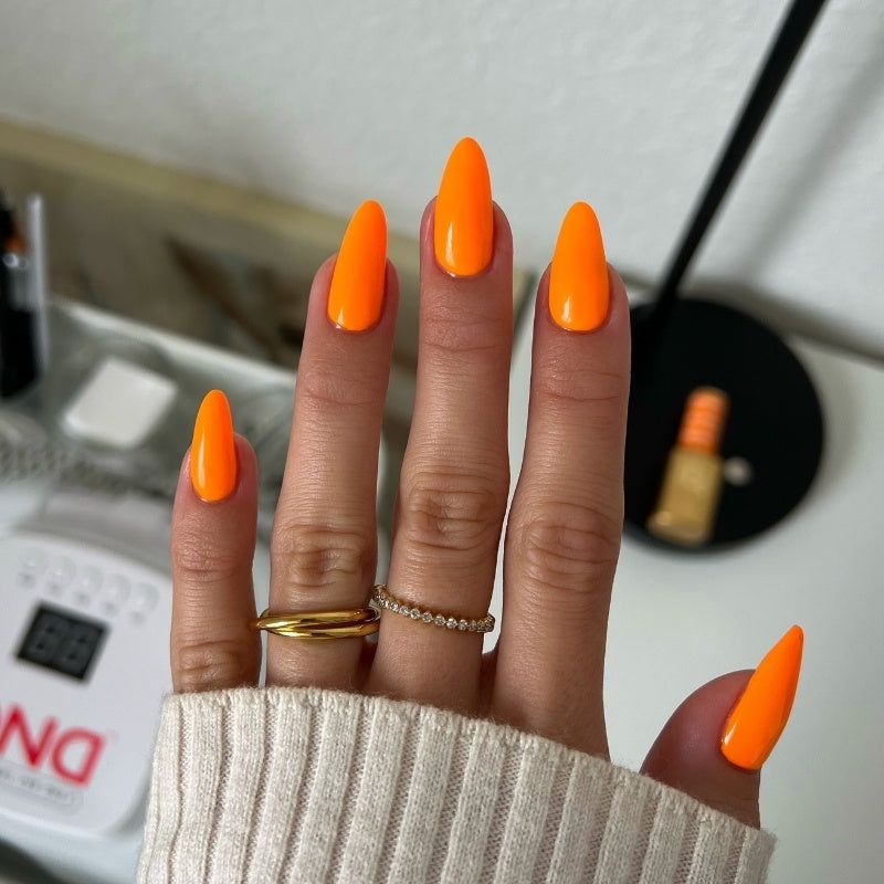 Glossy Visual Idea Glossy Visual Idea — Tangerine Nails 2027