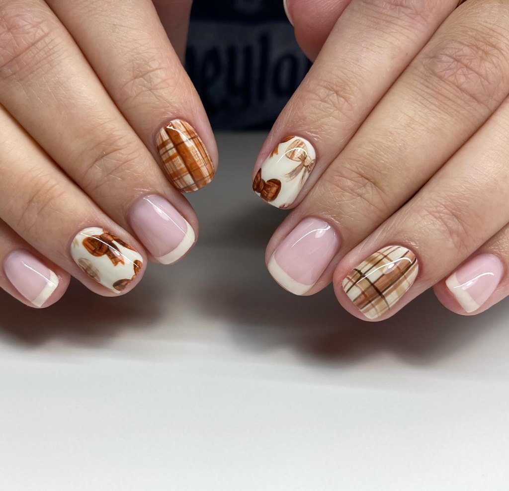 Visual Idea — Accent Nails Display Fall-Themed Art — Thanksgiving Nails 2026