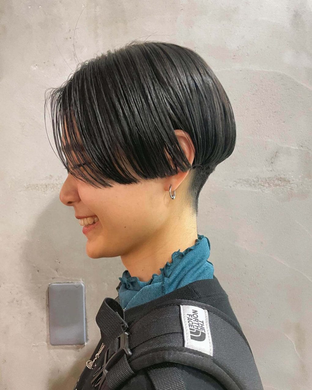 Blonde With Dark Roots Visual Idea Blonde With Dark Roots Visual Idea — Undercut Bob 2027