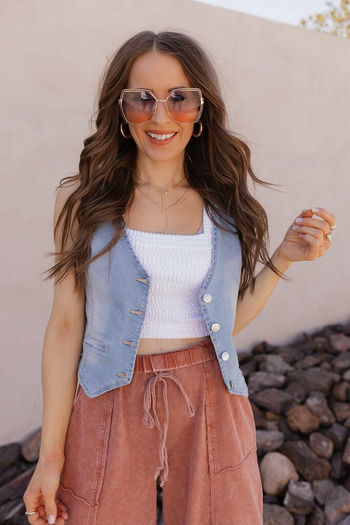 Smocked Tube Top with Cargo Pants and Wedges Smocked Tube Top with Cargo Pants and Wedges — Arizona Outfits 2027