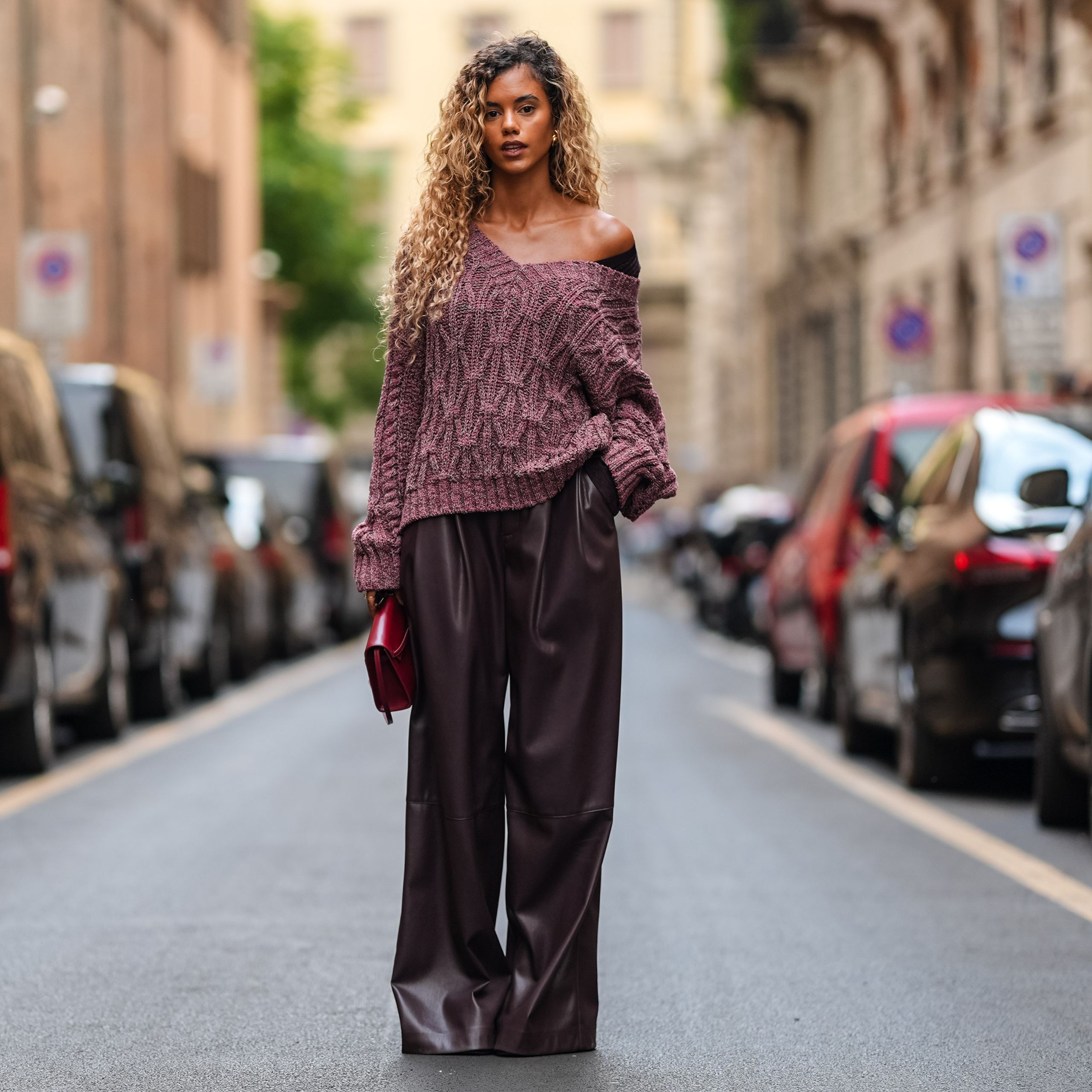 Cozy Contrast: Dark Brown Leather Pants with an Oversized Knit Sweater Cozy Contrast: Dark Brown Leather Pants with an Oversized Knit Sweater — Leather Pants Outfits 2027