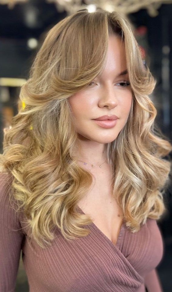 Loose Curls Visual Idea — Subtle Butterfly Cut 2027