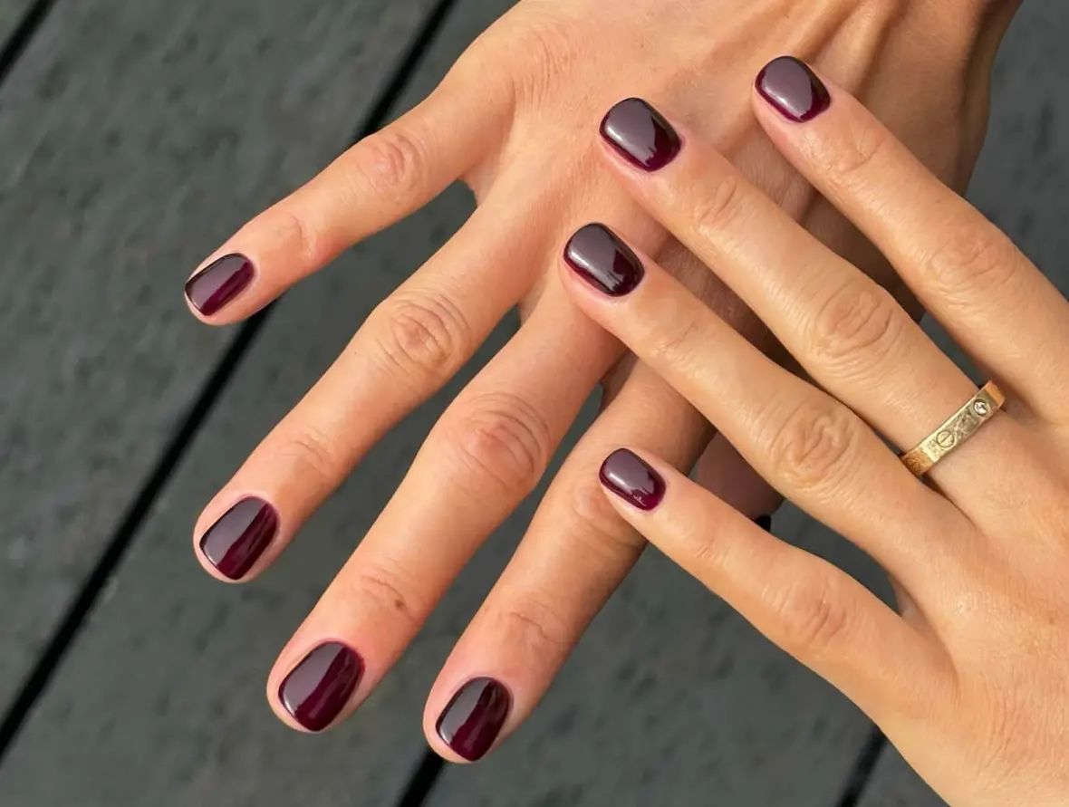 Deep Burgundy Glossy Square Deep Burgundy Glossy Square — Realtor Nails 2027