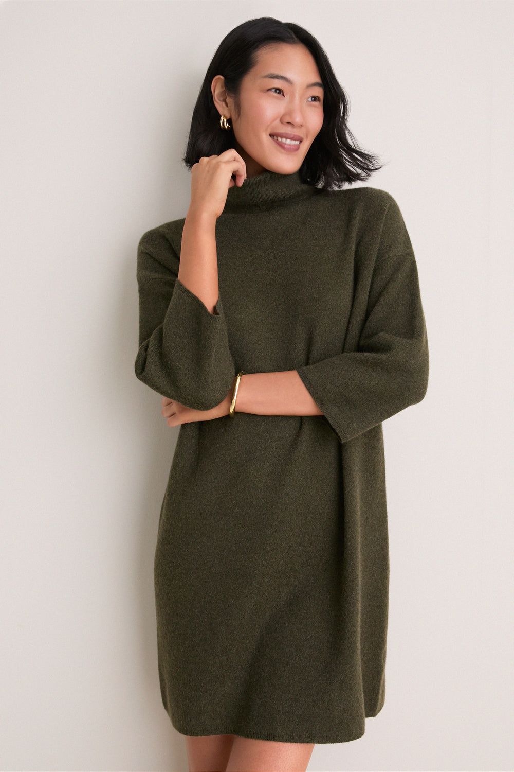 Cozy Chic in a Moss Green Knit Turtleneck Midi Dress Cozy Chic in a Moss Green Knit Turtleneck Midi Dress — Moss Green Outfits 2027