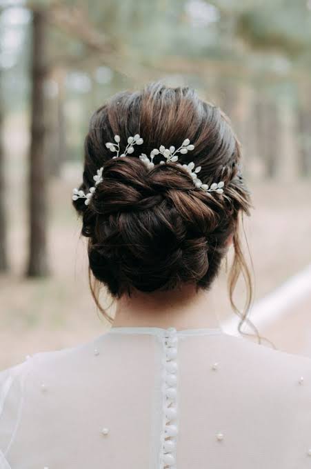 High Ponytail With Voluminous Curls High Ponytail With Voluminous Curls — Mother of the Bride Updos 2027