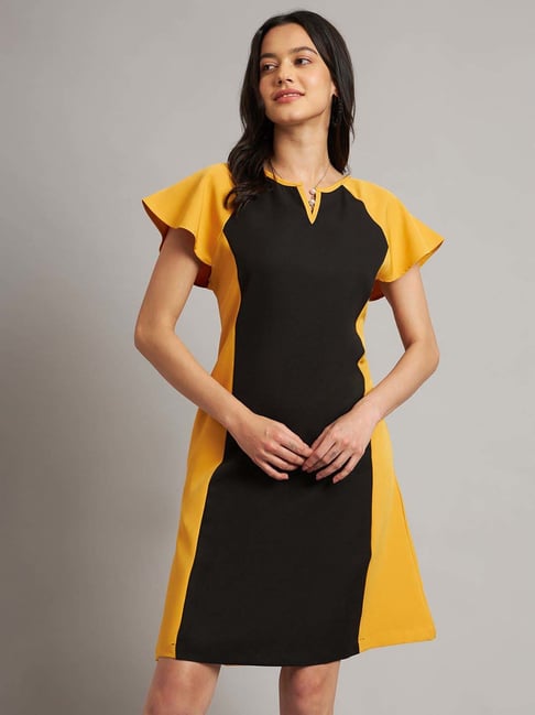 Mustard Yellow and Black Color-Block Dress for Work or Casual — Mustard Outfits 2027