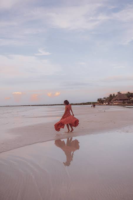 Flowing Red Floral Maxi Dress for Sunset Beach Walks — Cancun Outfits 2027