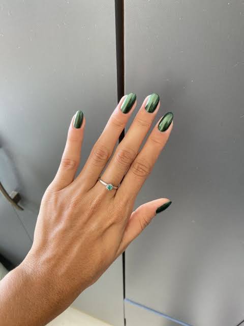 Dark Green with Gold Undertones Chrome Dark Green with Gold Undertones Chrome — Green Chrome Nails 2027