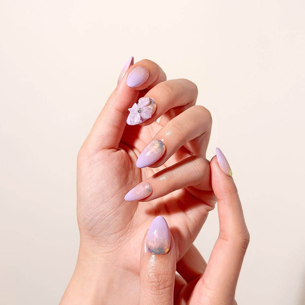 Lavender 3D Flower Foil Accents Lavender 3D Flower Foil Accents — Holographic Foil Nails 2027