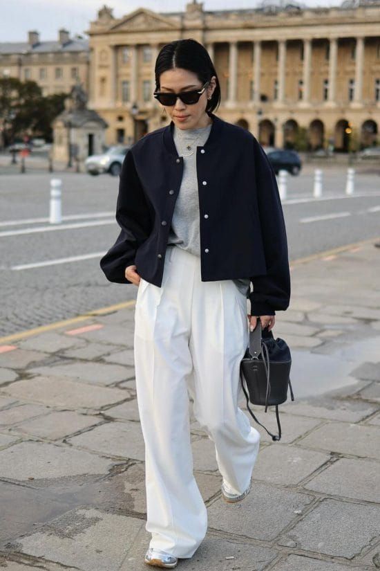 33 Paris Winter Outfit Ideas That Are Perfect for Exploring the City of Lights - ItsAllBee | Solo Travel & Adventure Tips