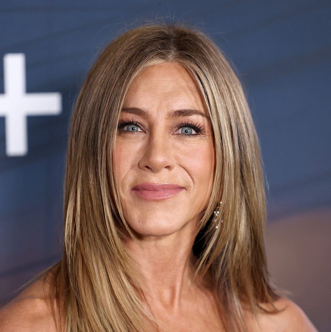 Blonde Collarbone Cut with Face-Framing Layers — Low Maintenance Haircuts 2027