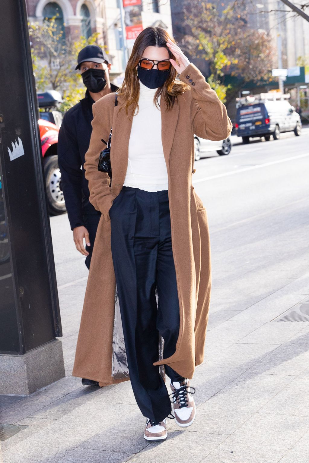 Casual Chic Winter Look with a Long Camel Coat and Sneakers Casual Chic Winter Look with a Long Camel Coat and Sneakers — Winter Accessories Outfits 2027