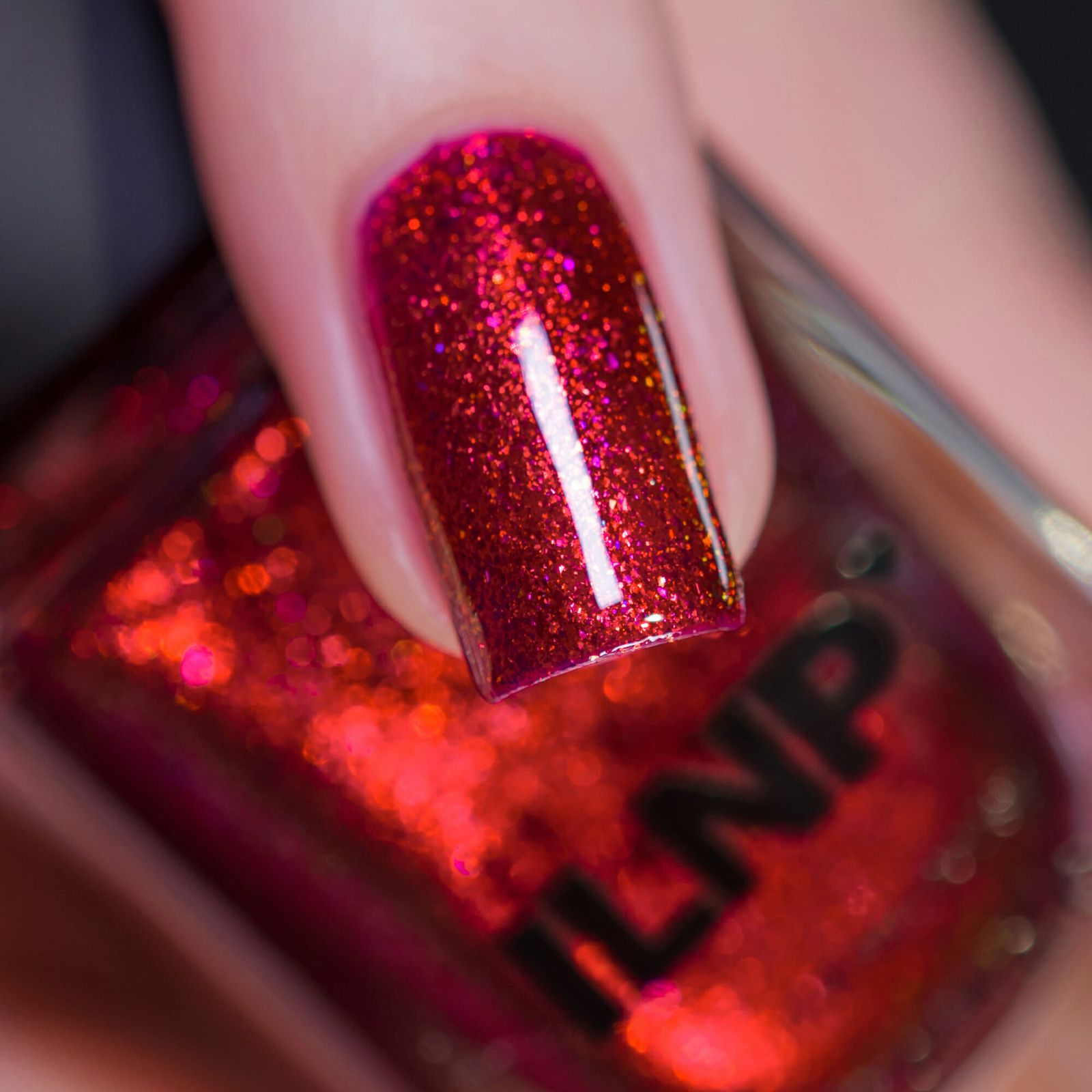 Glitter Visual Idea — Garnet Nails 2027