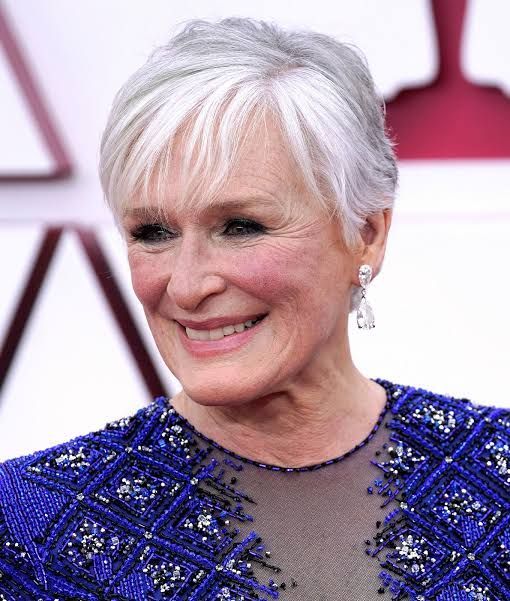 Chin Vibrant Silver Layered Bob — Silver Hair 2027