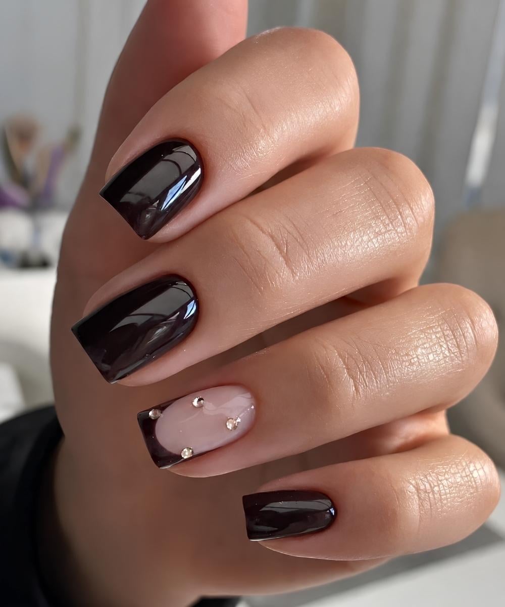 Nude Base Deep Brown Tip with Rhinestones Nude Base Deep Brown Tip with Rhinestones — Simple Nails 2027