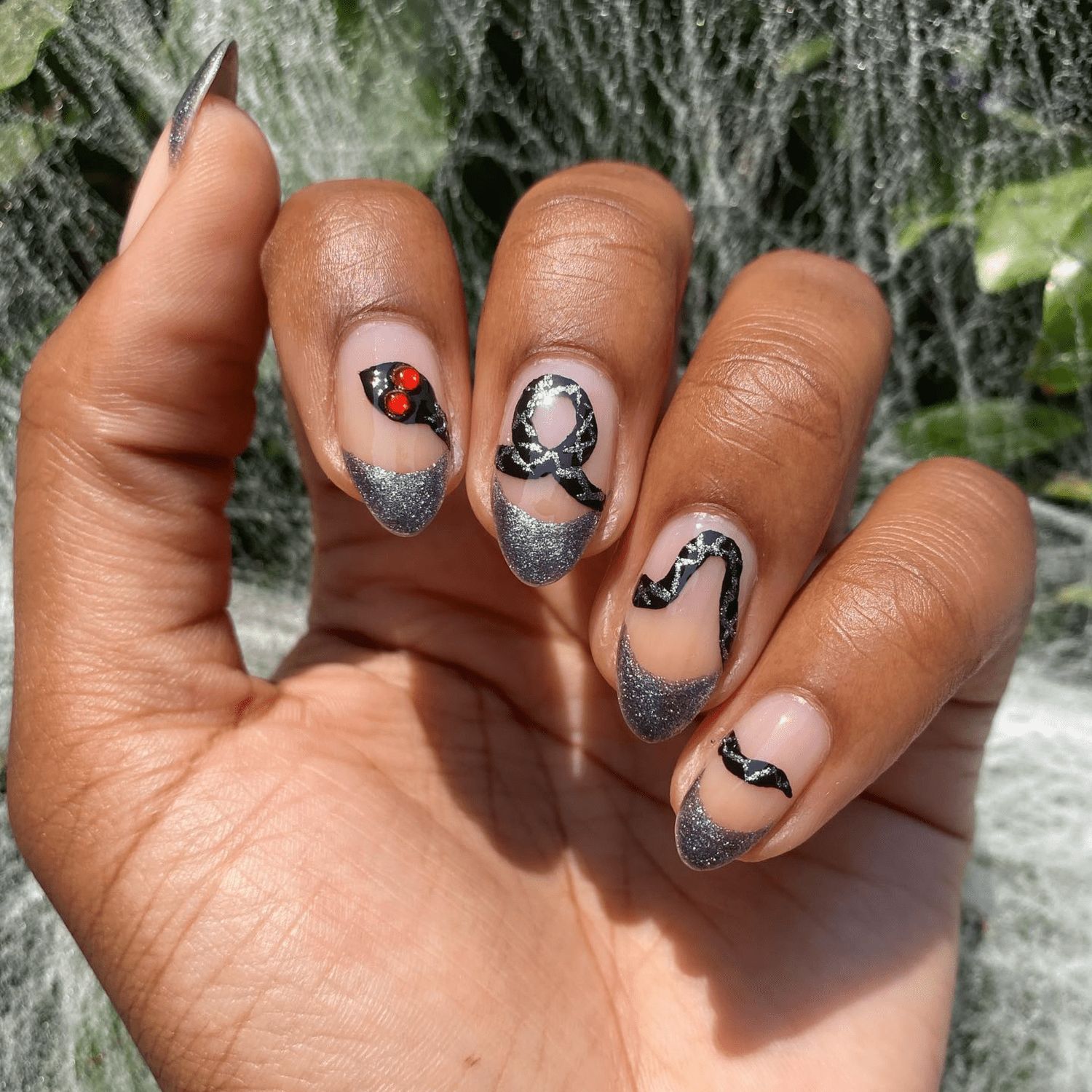 One Hand Visual Idea One Hand Visual Idea — Snake Print Nails 2027