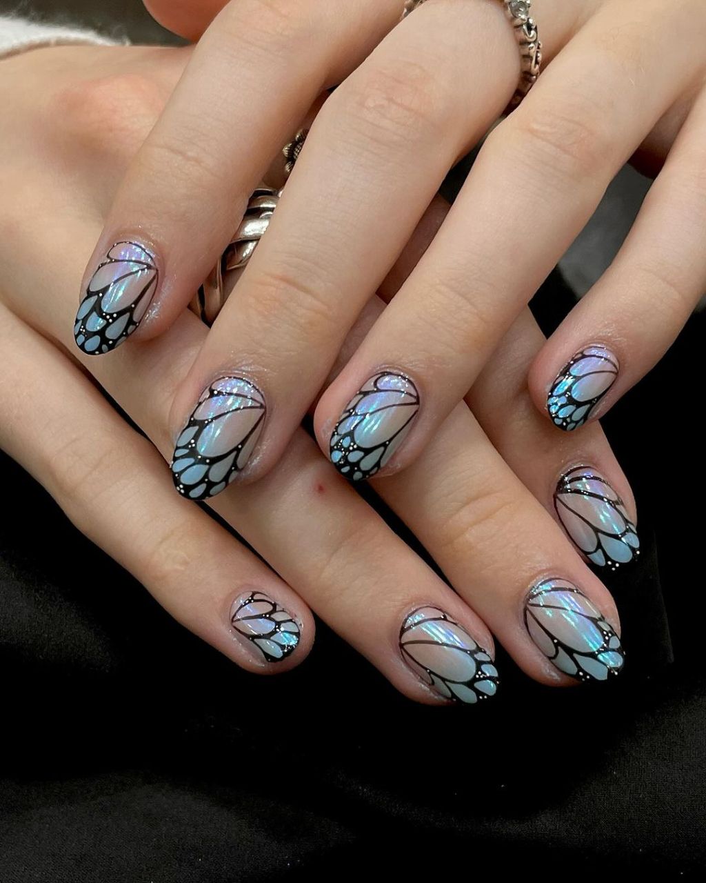 Iridescent Stained-Glass Butterfly Wings Iridescent Stained-Glass Butterfly Wings — Short Butterfly Round Nails 2027