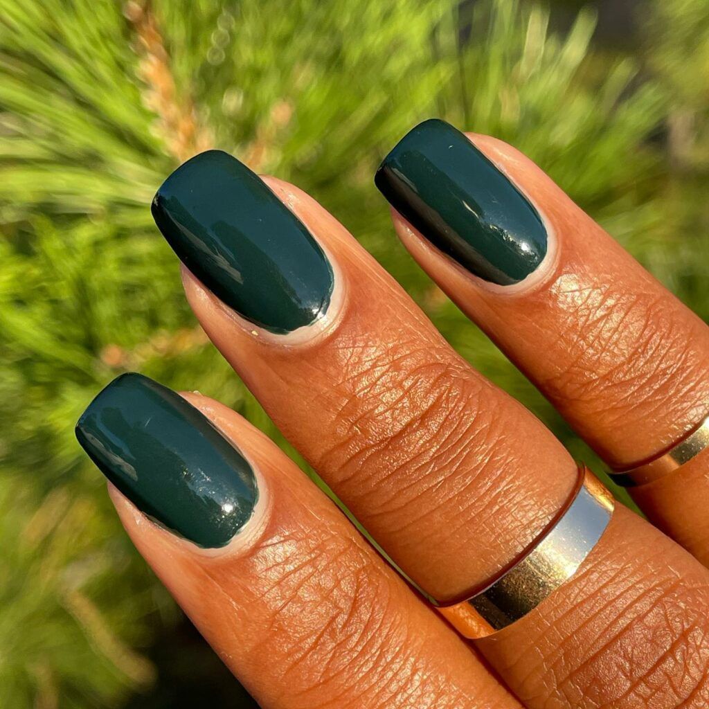 Forest Green French Tips on Nude Forest Green French Tips on Nude — Forest Green Nails 2027
