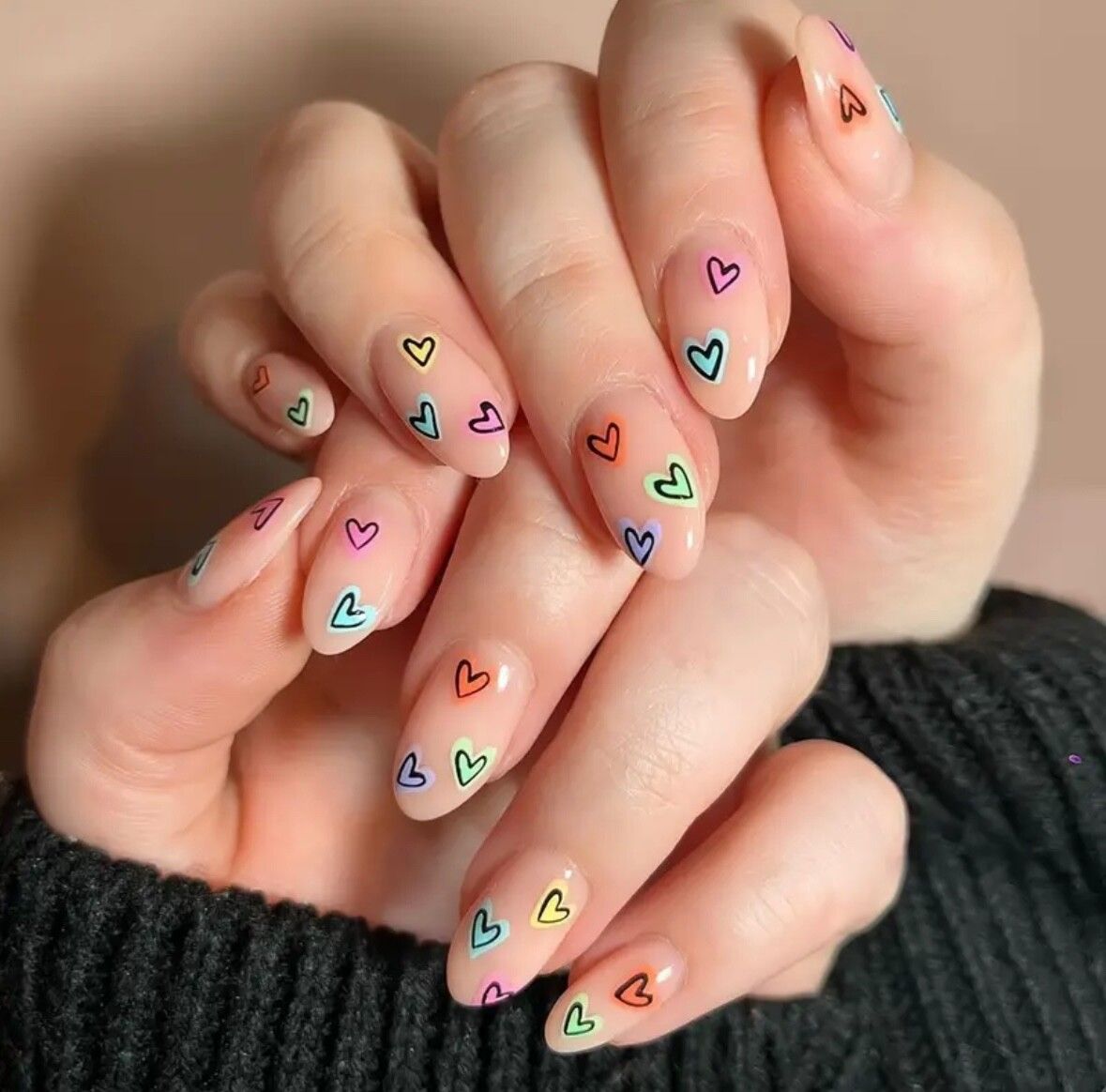 Sheer Nude Glossy With Multi-Color Heart Outlines Sheer Nude Glossy With Multi-Color Heart Outlines — Love Nails 2027