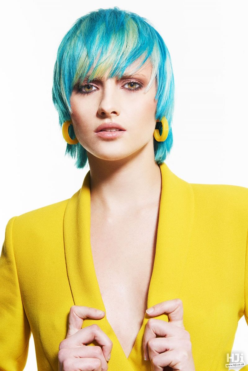 Visual Idea — A Front View Of A Short Bob With Layers Visual Idea — A Front View Of A Short Bob With Layers — Sky Blue Hair 2027