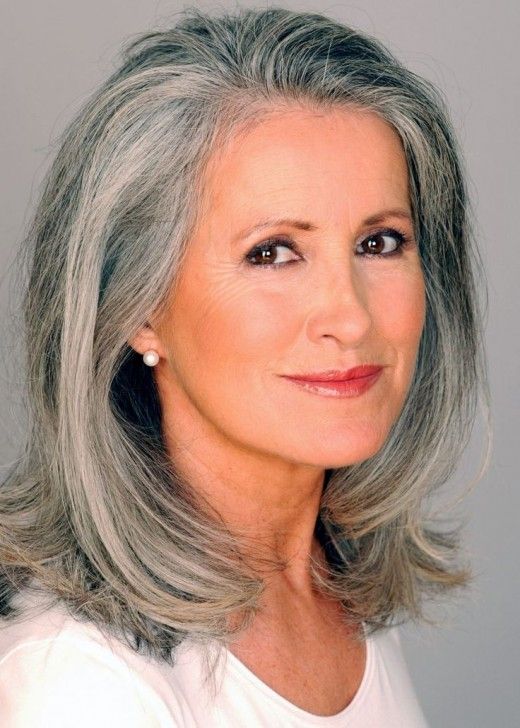 Natural Grey Collarbone Lob — Hair Color 2027 for Women Over 60