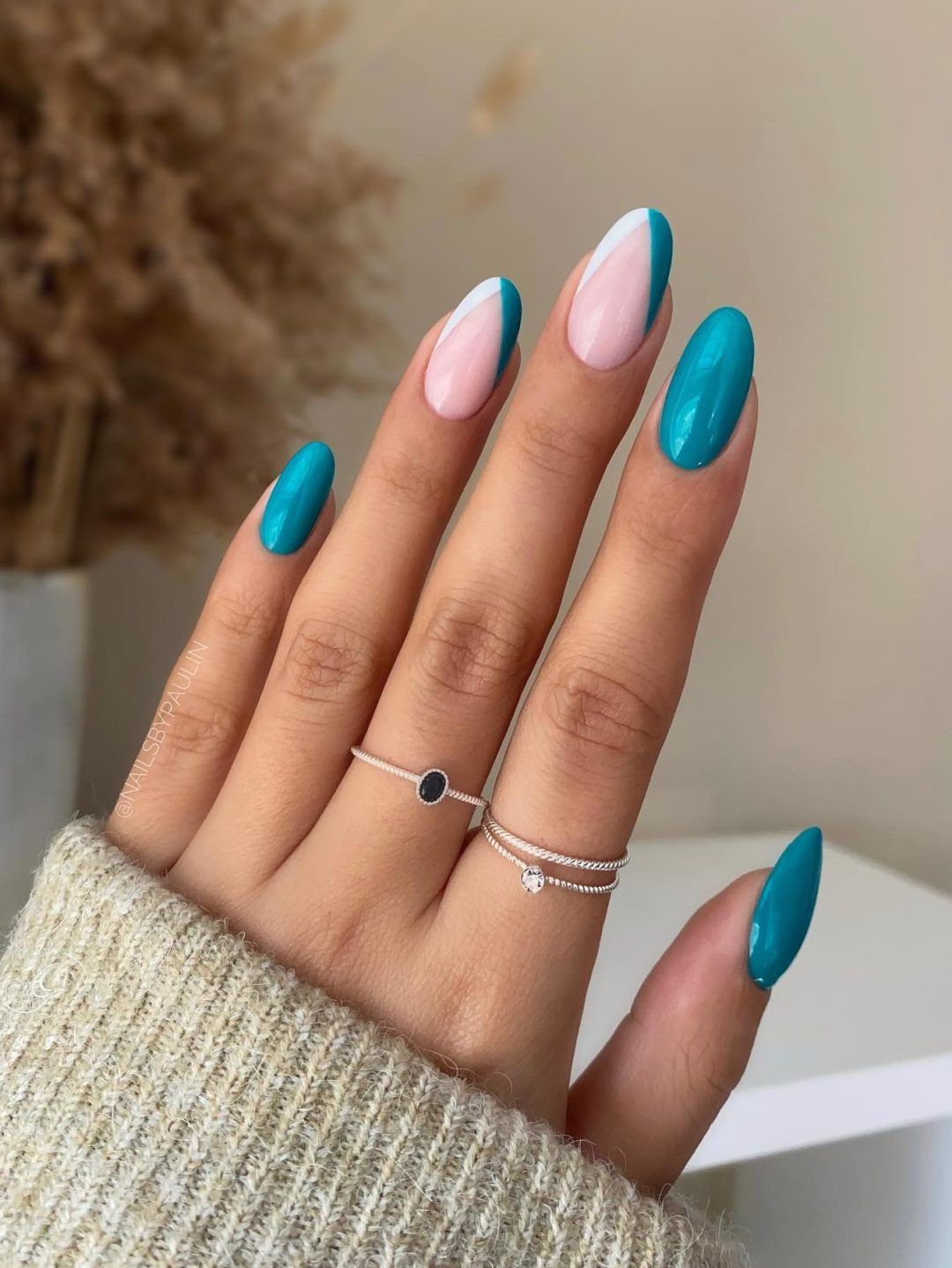 The Single Detail A Reader Notices First Visual Idea — Teal Nails 2027