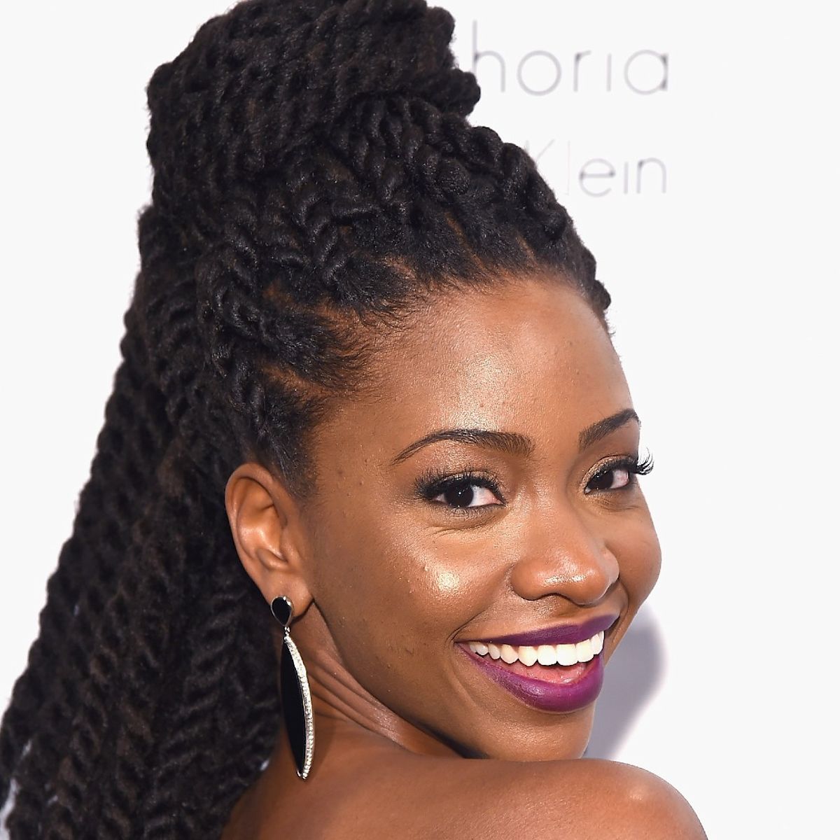 High Ponytail With Wavy Twists High Ponytail With Wavy Twists — Senegalese Twists 2027