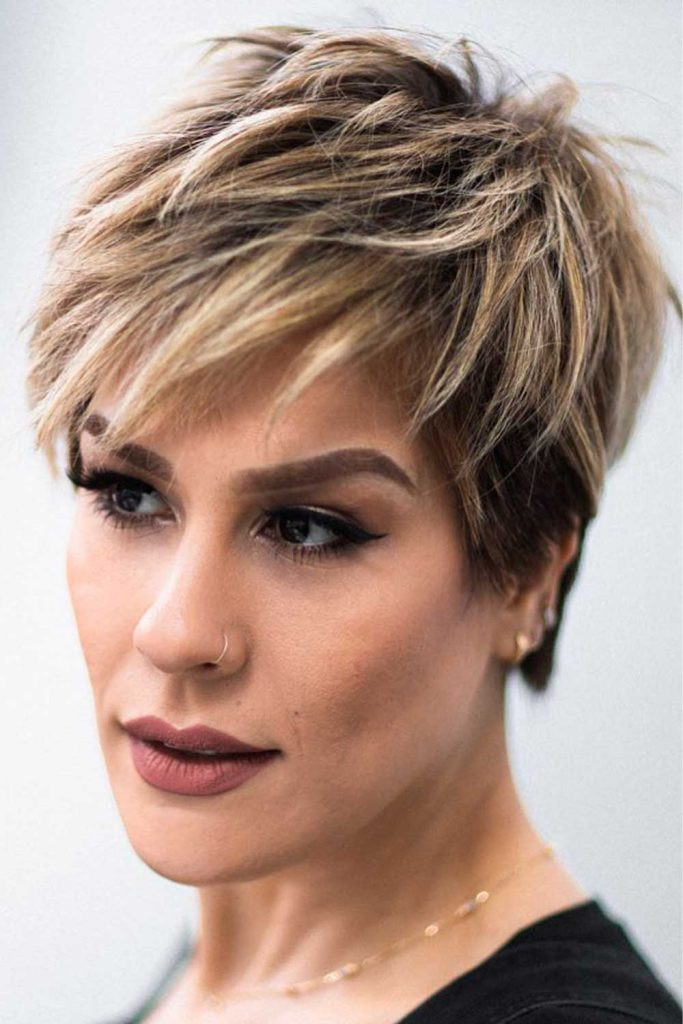 Tousled Blonde Pixie With Lowlights Tousled Blonde Pixie With Lowlights — Side Swept Pixie 2027