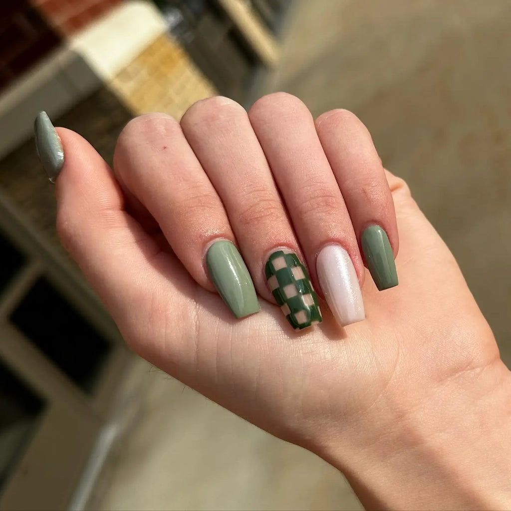 Glossy Pearlescent Visual Idea Glossy Pearlescent Visual Idea — Retail Nails 2027