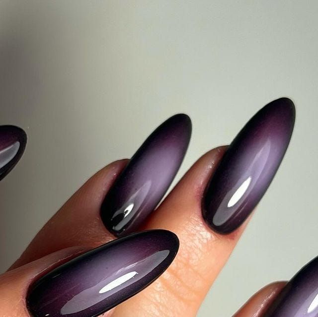 Purple to Black Cat Eye Gradient Ovals Purple to Black Cat Eye Gradient Ovals — Plum Nails 2027