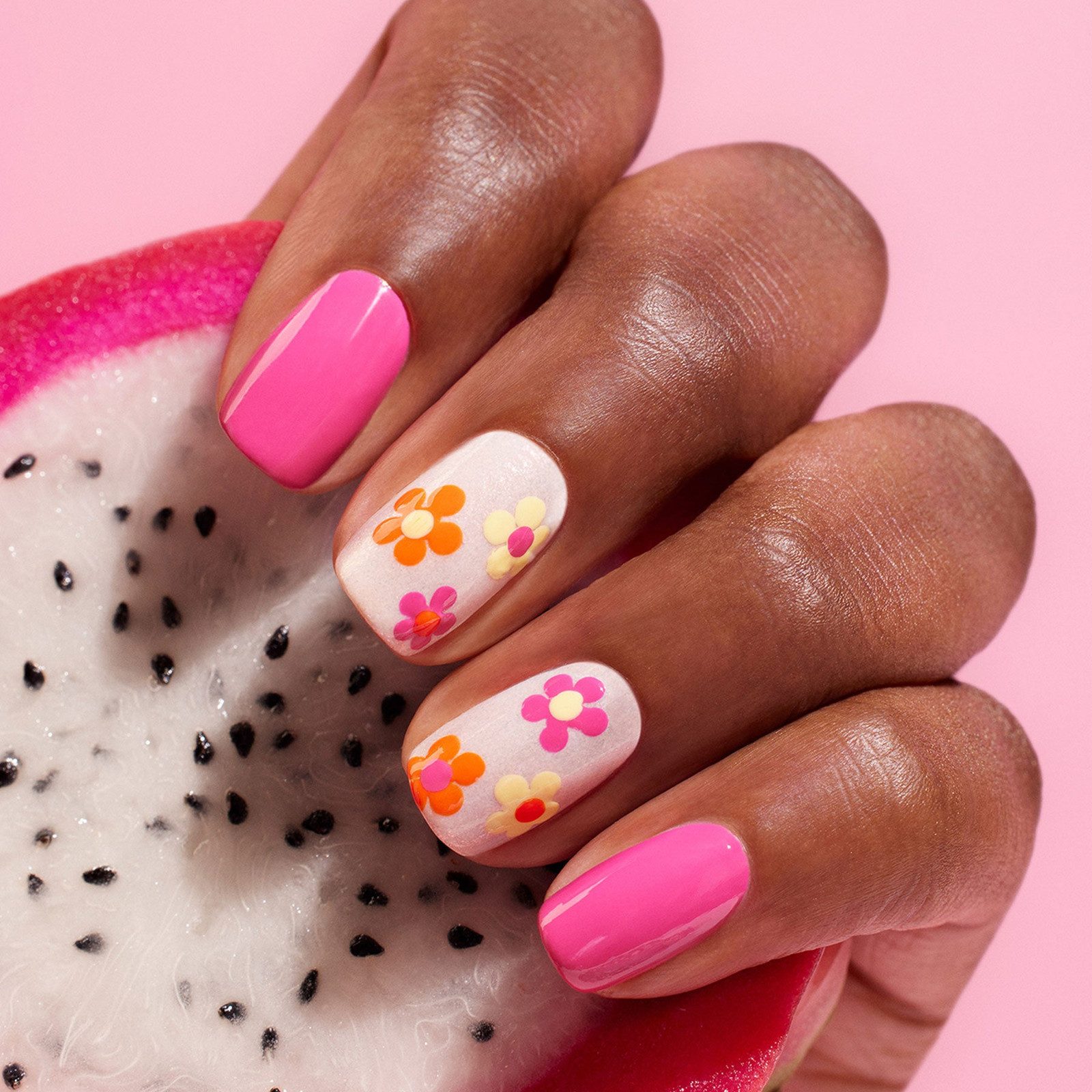 Small 3D Flowers On Accent Nails Visual Idea Small 3D Flowers On Accent Nails Visual Idea — Floral Nails 2027