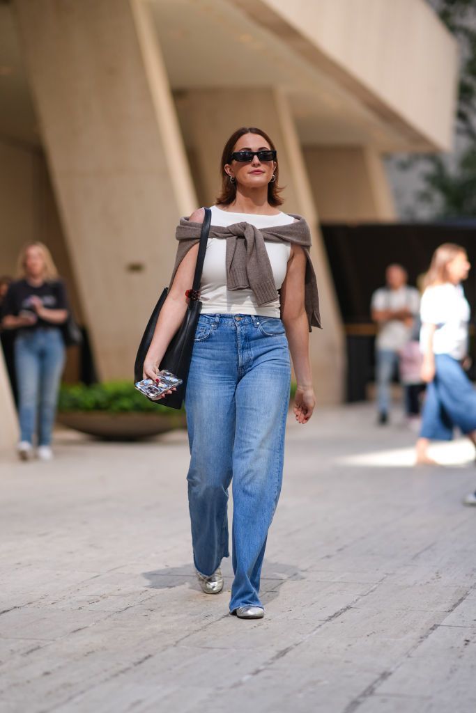 Casual Blue Bootcut Jeans with White Tank and Draped Sweater Casual Blue Bootcut Jeans with White Tank and Draped Sweater — Bootcut Jeans Outfits 2027 with Tank Top