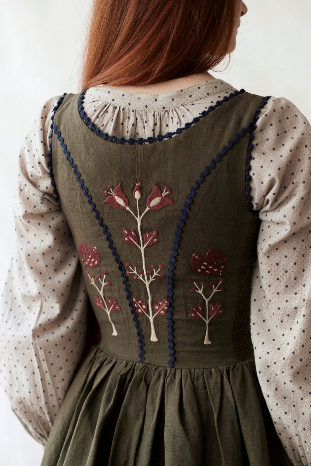 Artistic Layering with an Embroidered Moss Green Vest Artistic Layering with an Embroidered Moss Green Vest — Moss Green Outfits 2027