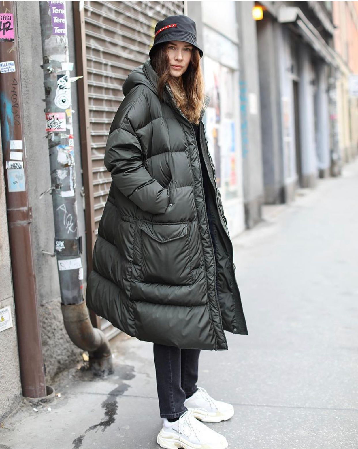 Black Jeans White Chunky Sneakers Outfit Idea — Winter Puffer Jacket Outfits 2027